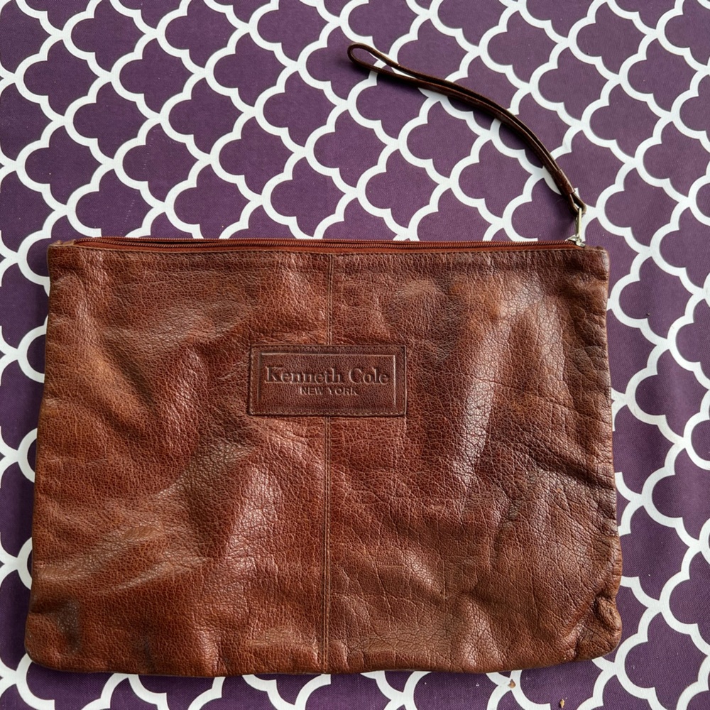 Keneth Cole Clutch wristlet Zipper Bag Large